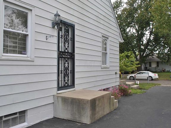 3rd image of 3560 Kenlawn St