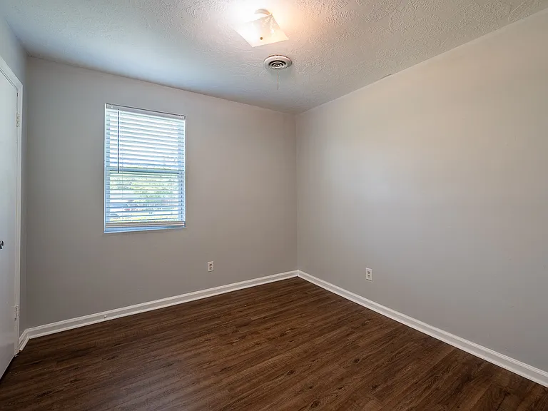2305 Oketo Dr — Photo 12
