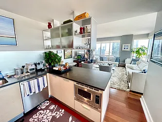 Rented by Addison Property Group