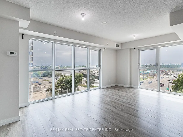 2152 Lawrence Ave E #608 — Photo 8