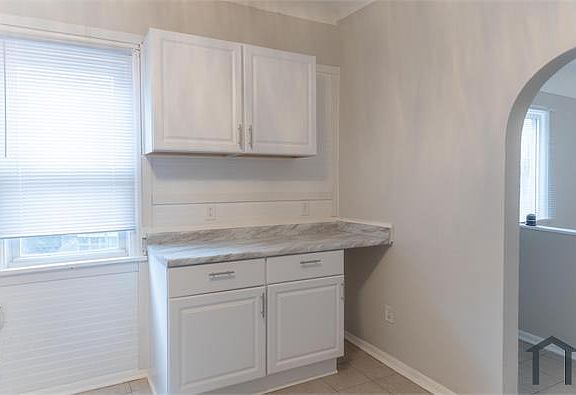 4th image of 3326 Walton Ave #3