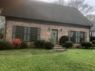 201 W Maplewood Dr, Rome, GA 30161