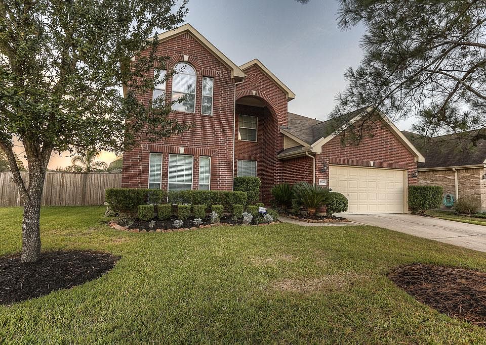 1st image of 17614 Berry Shoals Ln