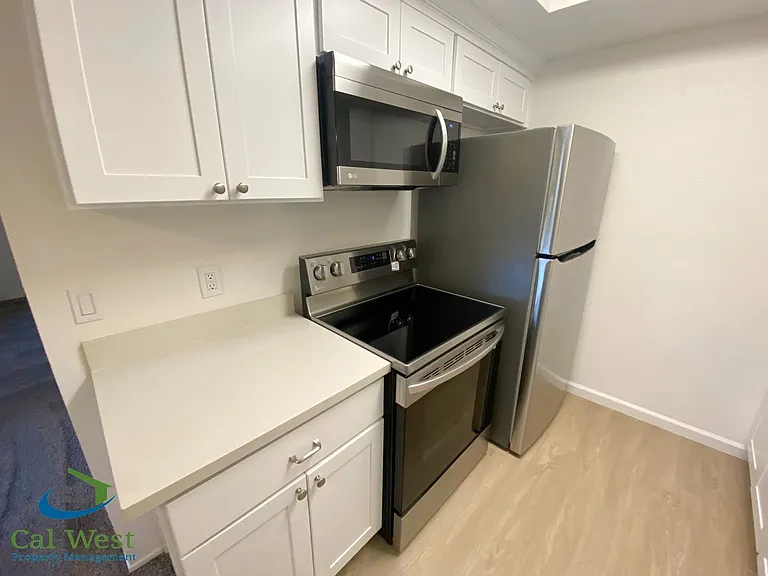 315 Bellerose Dr #1-4 — Photo 10