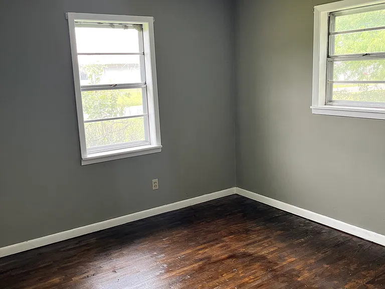 712 W Barnett St — Photo 9