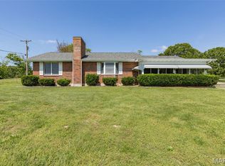 3220 Baisch Dr, De Soto, MO 63020