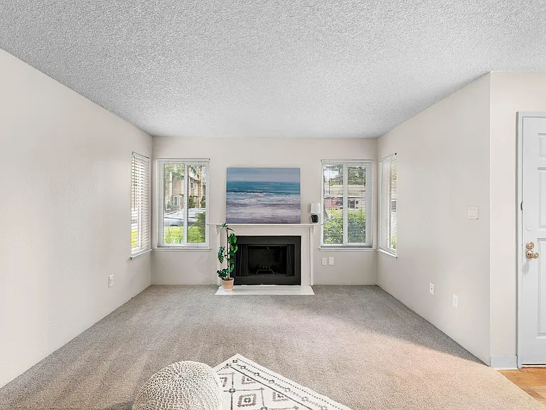 54 Quay Ct — Photo 74