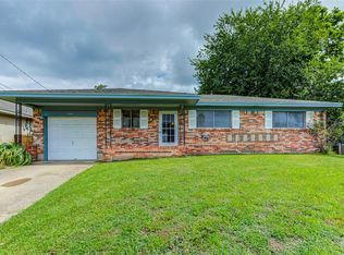 1005 W Coffin St, Denison, TX 75020