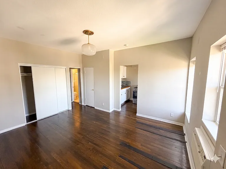 Beachwood Tower — Photo 7