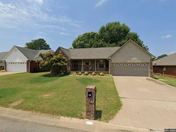 611 Chesapeake Dr, Searcy, AR 72143