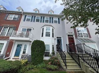 69 Willow St, Jersey City, NJ 07305