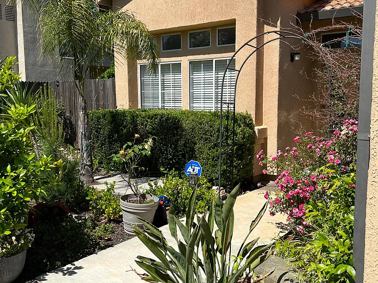 101 Casella Ct — Photo 2