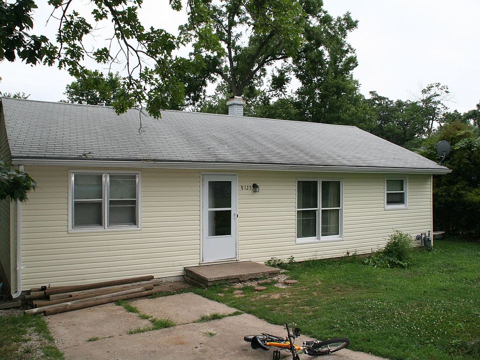1st image of 9125 Askew Ave