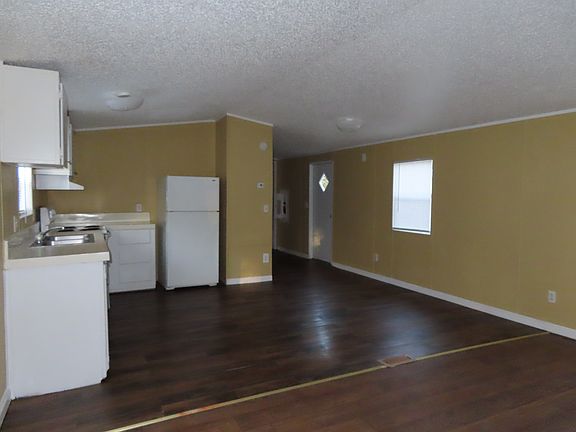 3rd image of 3535 Roberts Ave Lot 100