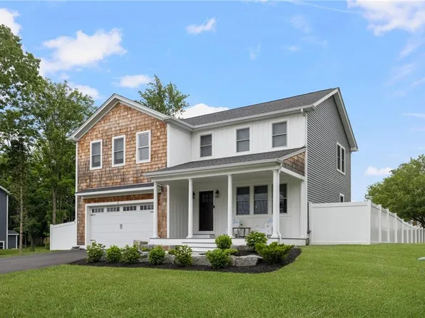 41 Bristol Ferry Rd, Portsmouth, RI 02871