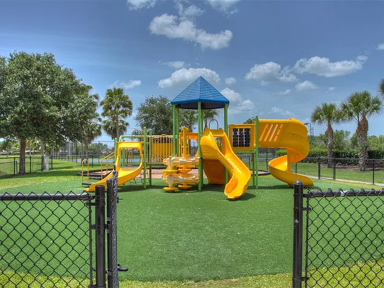 905 Fairway Cove Ln #205 — Photo 37