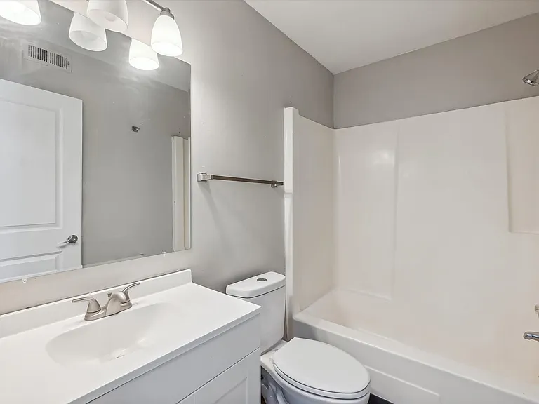210 Morrill St — Photo 16