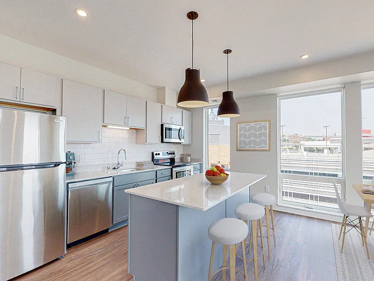 The Arlow on Kellogg — Photo 2