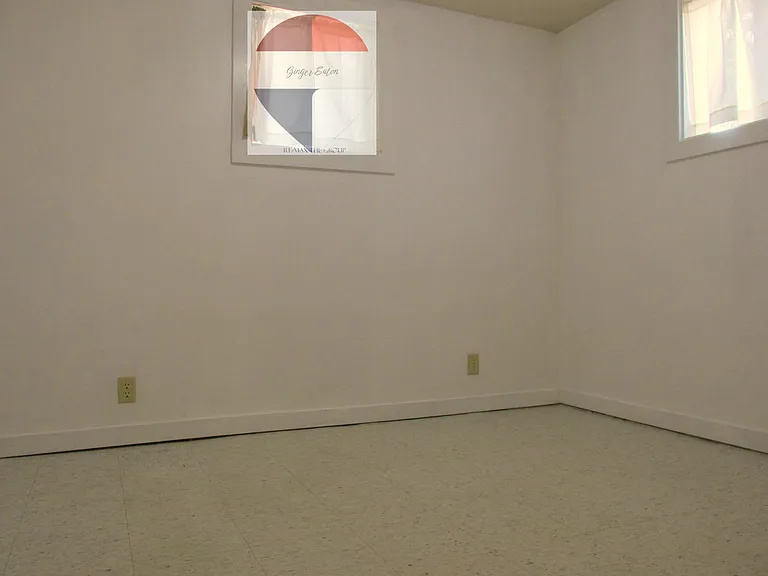 917 S Washington St — Photo 14