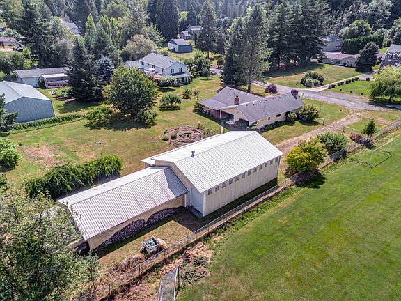 2nd image of 18501 NE 111th Ave