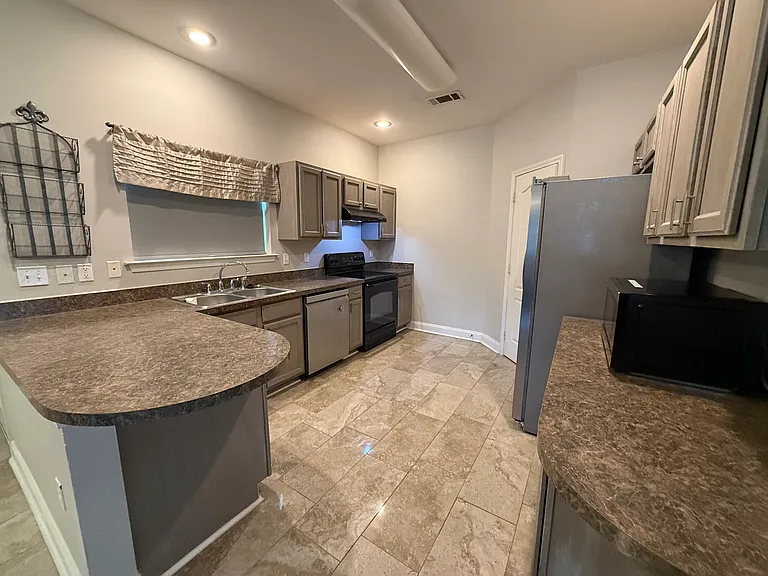 5245 Savannah Ln — Photo 16