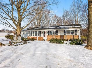 718 S Douglas Ave, Three Rivers, MI 49093