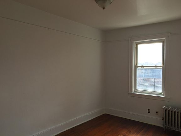 5th image of 17752 106th Ave Floor 1