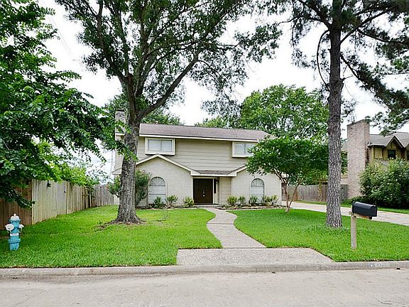 3rd image of 2603 Shadowdale Dr