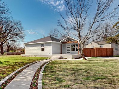 2825 S Montreal Ave, Dallas, TX, 75224