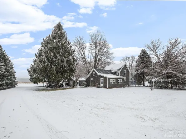 12601 Whittaker Rd, Milan, MI 48160