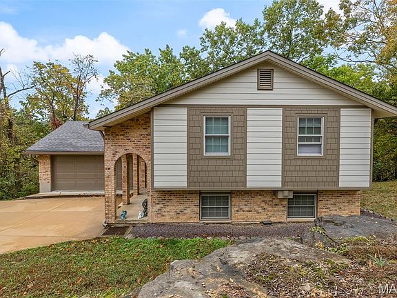 2nd image of 3600 Antonia Woods Dr