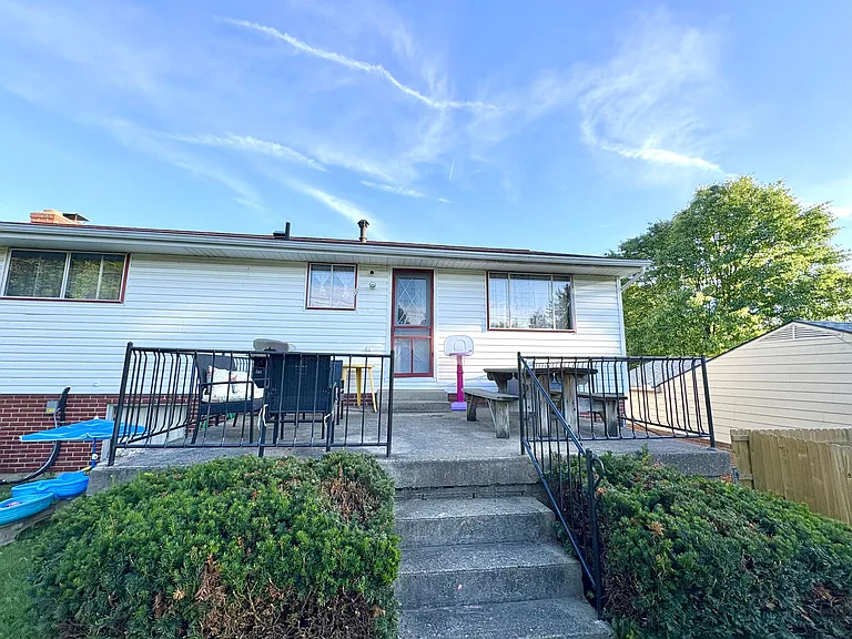 229 Blair Dr — Photo 37