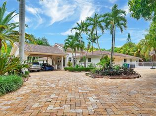 5800 SW 104th St, Pinecrest, FL 33156