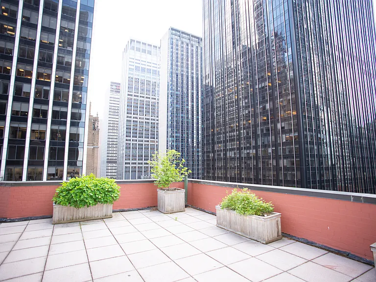 77 W 55th St #7A — Photo 8