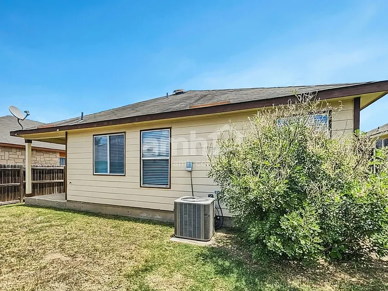 24727 Maple Crst — Photo 17