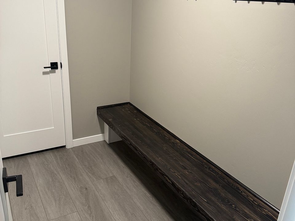 Mud Room -Enter From Garage