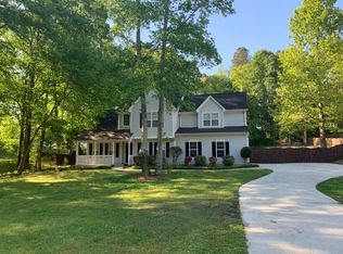 359 Strathmore Dr, Sharpsburg, GA 30277