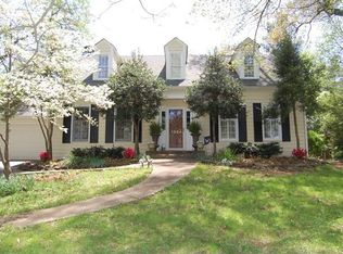 1204 Brook Green Rd, Knoxville, TN 37919