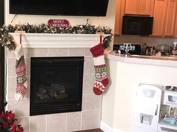 4th image of 706 Dante Cir