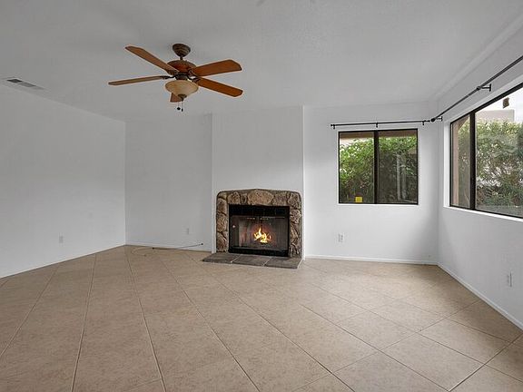 3rd image of 53085 Avenue Obregon