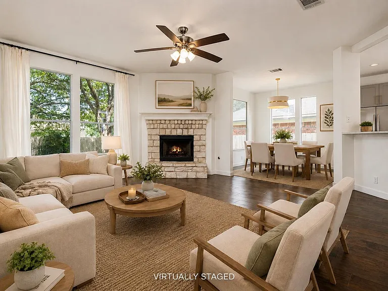 1503 Brighton Bend Ln — Photo 2