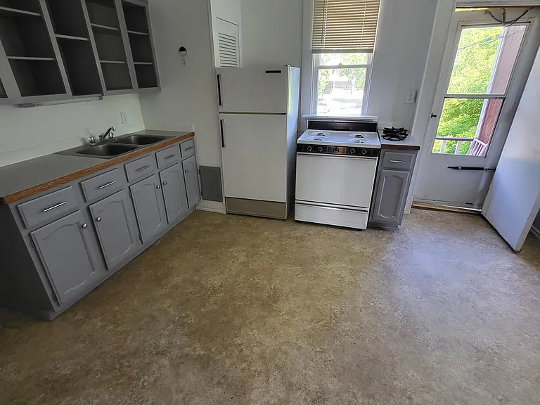 820 N Rodney St #1/2 — Photo 9