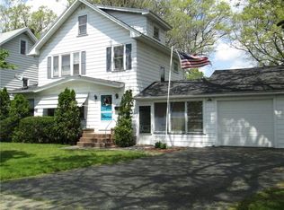 216 Burwell Rd, Rochester, NY 14617