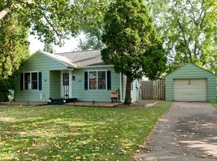 402 Wisconsin Ave, Cameron, WI 54822