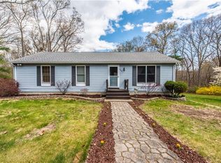 125 Chaplin Dr, Coventry, RI 02816