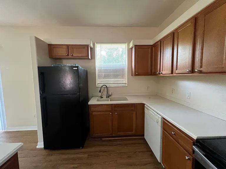 2585 Yuma Ave — Photo 9