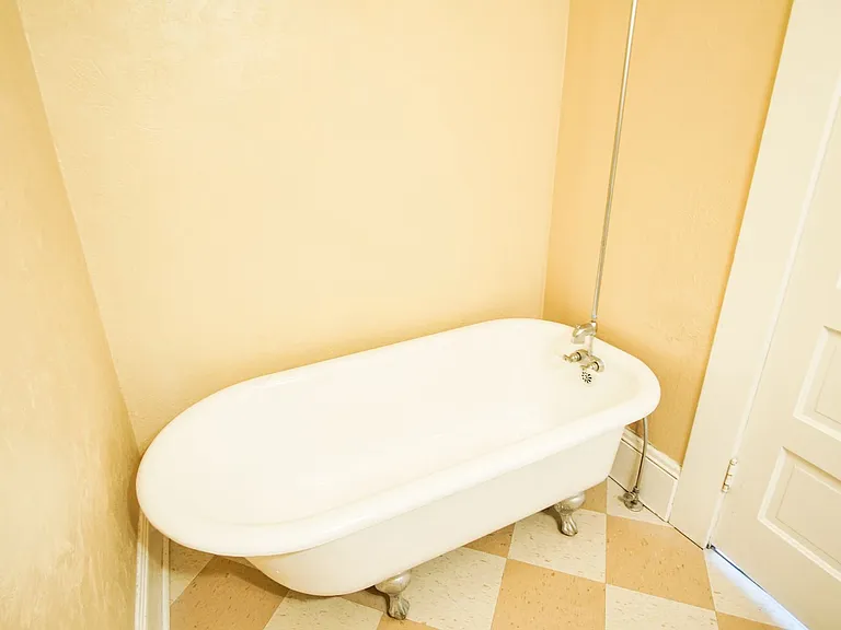 1008 N Killingsworth St #2 — Photo 12