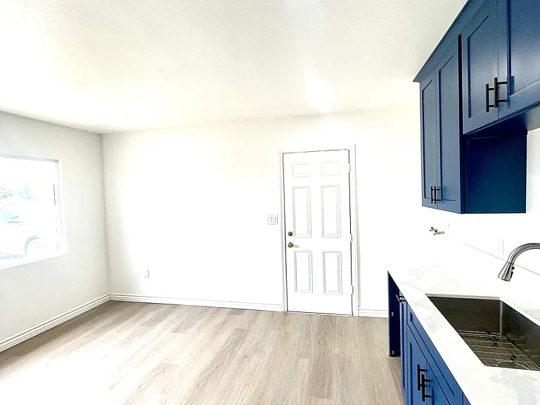 1154 Gould St #A — Photo 5