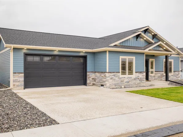 701 Go Around Loop, Cody, WY 82414