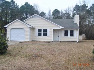 615 Crissy Dr, Jacksonville, NC 28540